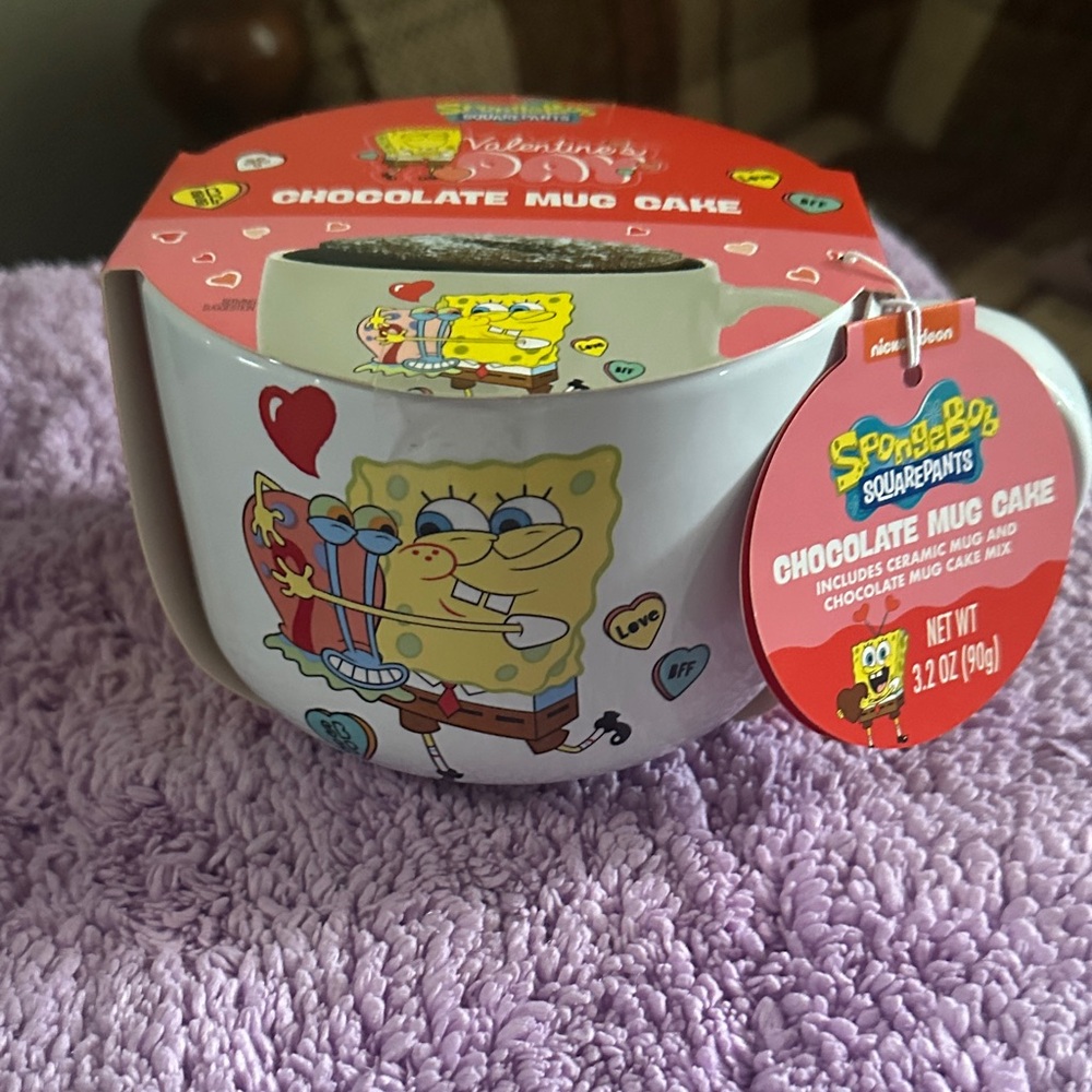 Nickelodeon SpongeBob SquarePants Red and White Mug Cake